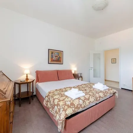 Hintown Family Holiday Flat Apartman Lavagna